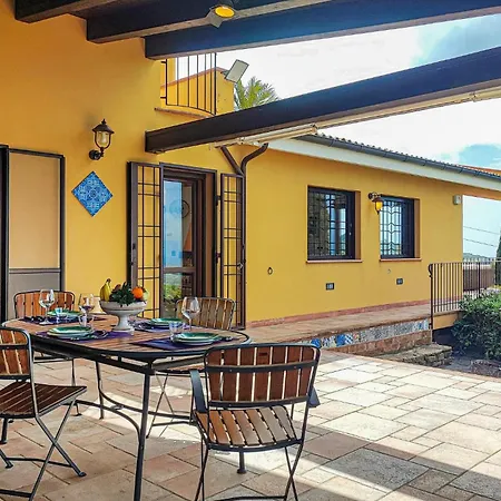 4 Bedroom Gorgeous In